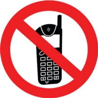 Don't Use Mobile Phones 100mm Circle Aluminium Look Don't Use Mobile Phones 100mm Circle Aluminium Look
