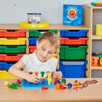 Giant Geo Pegs And Board