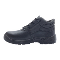 Essentials Chukka Boot Size 6